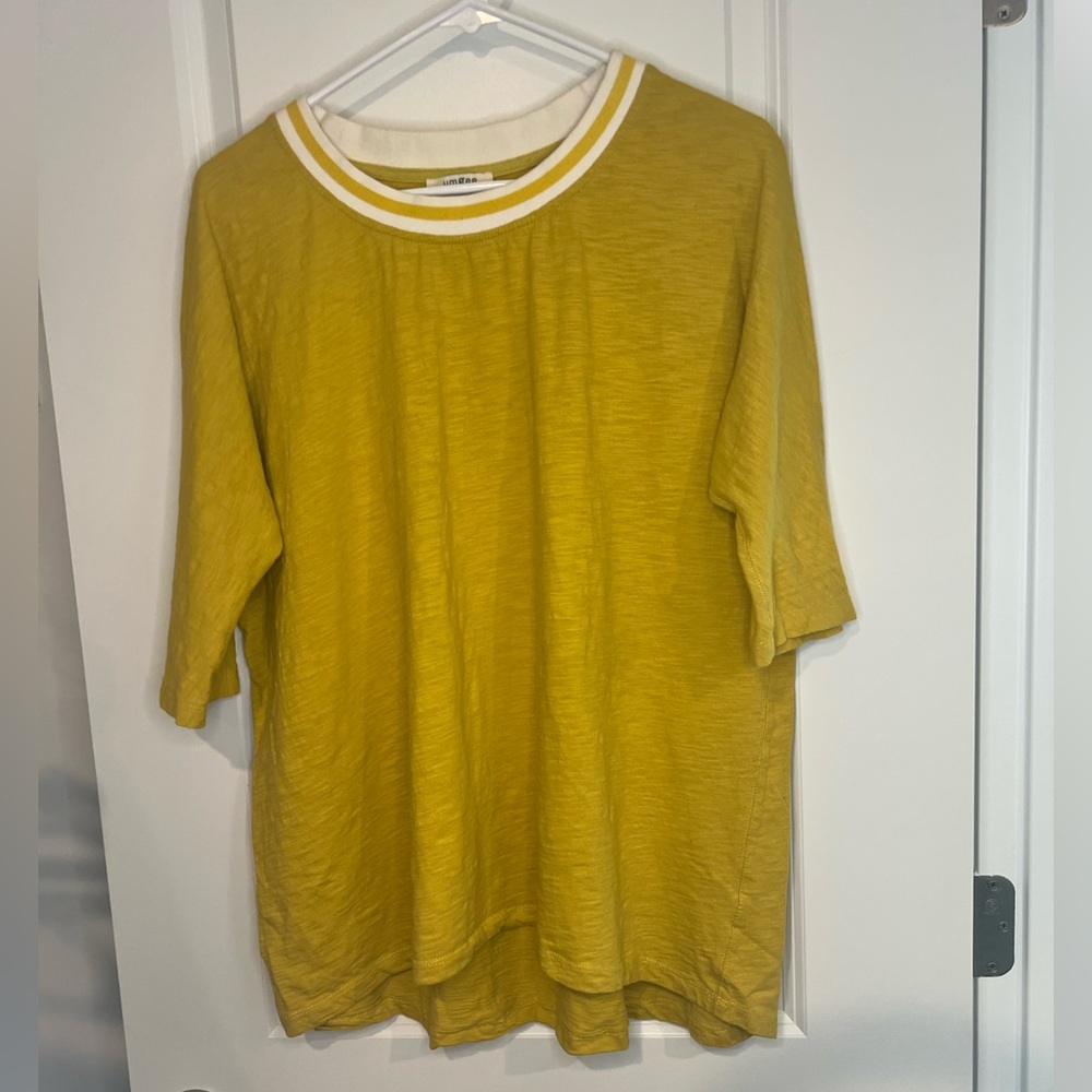 Quarter sleeve tunic. Size medium